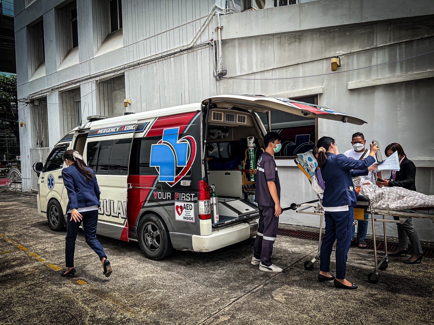 บริการรถพยาบาลเอกชน
